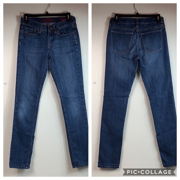 Banana Republic Denim - Banana Republic skinny stretch blue jeans EUC